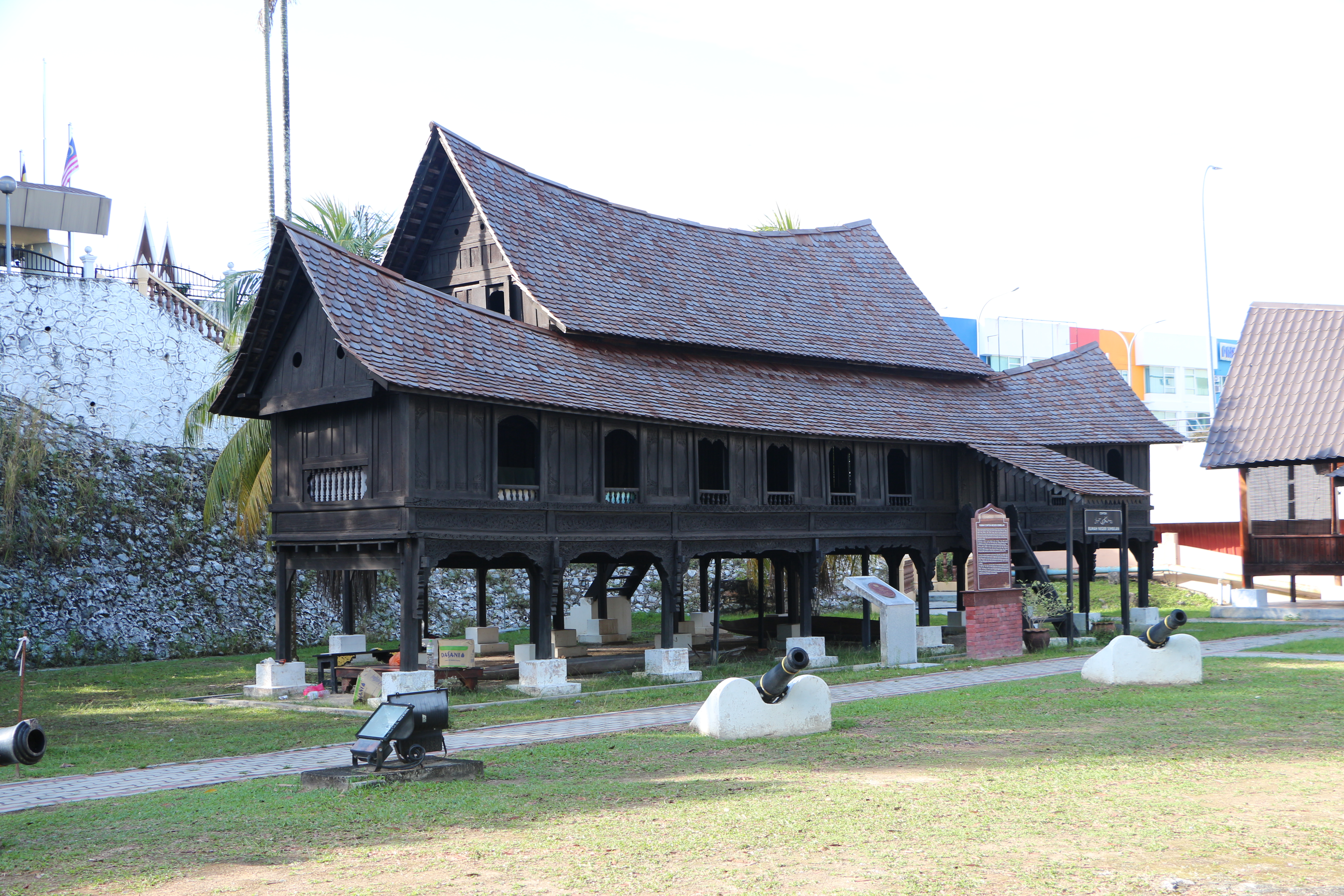 Pasir Salak Historical Complex